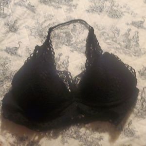 Halter neck lace black bralette, NWOT, size XL. Brand unknown